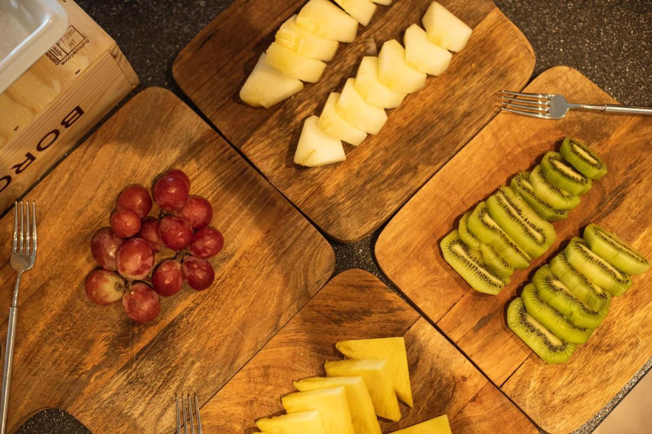 Mw Douro Wine & Spa Santa Marta de Penaguião Εξωτερικό φωτογραφία Fruit platters