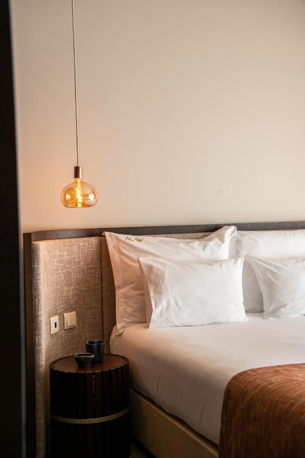 Mw Douro Wine & Spa Santa Marta de Penaguião Εξωτερικό φωτογραφία A bed with two pillows
